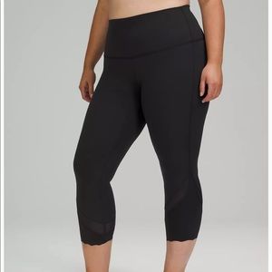 lululemon Wunder Under Scalloped Hem High Rise Crop Leggings 23”